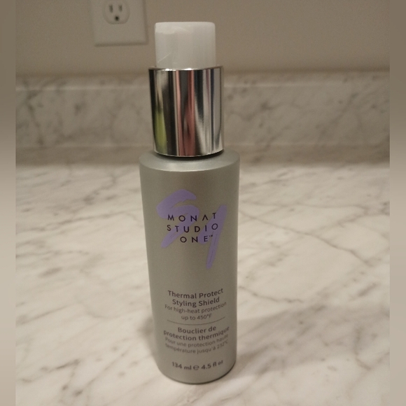 Monat Other - Monat Studio One Thermal Protect Styling Shield